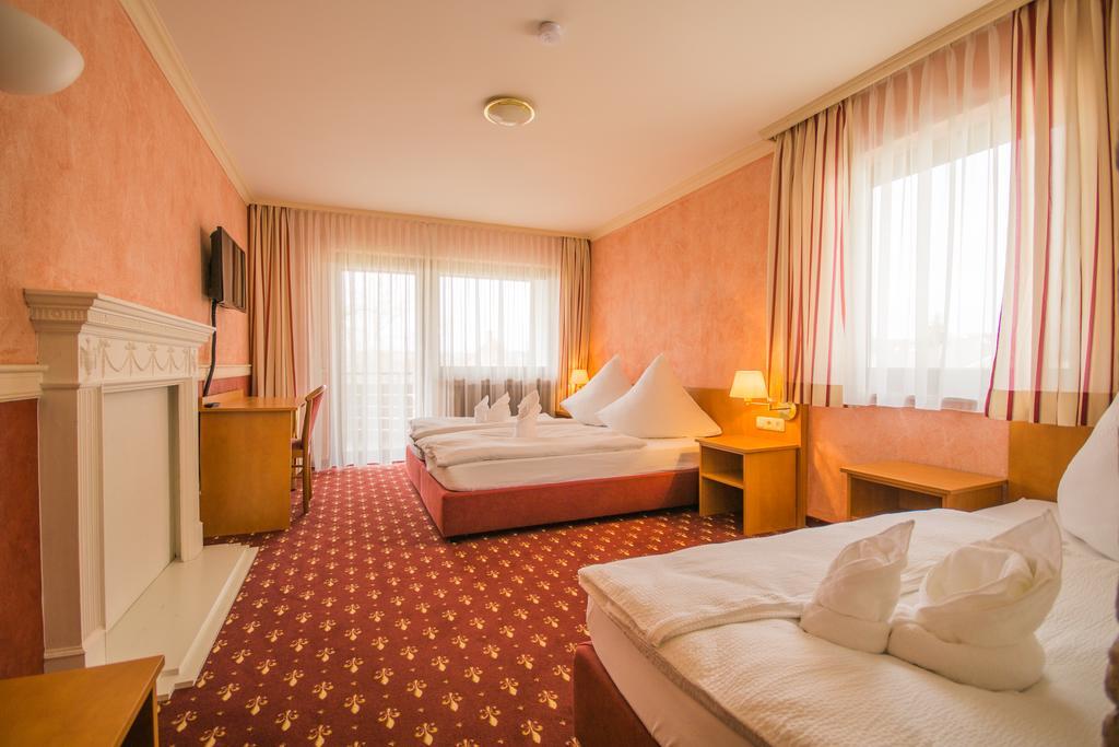 Отель Hotel-restaurant Alpha